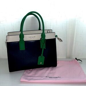 Kate spade hand bag in perfect condition.